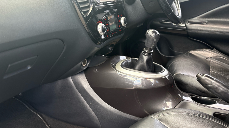 Nissan Juke 1.2 DiG-T Tekna 5dr Petrol Hatchback